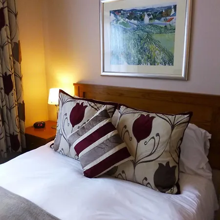 Windmill & Turnpike Guest house 4*